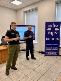 &quot;Zatrudnieni w NieWolę&quot; tematem spotkania Policji i Straży Granicznej z sosnowiecką młodzieżą