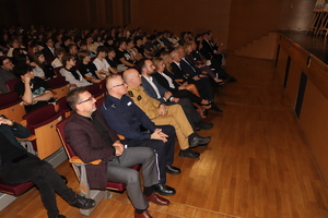 Konferencja &quot;Bezpieczne Wakacje 2025&quot;