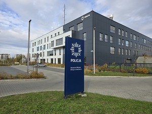 Zdjęcie przedstawia Komendę Miejską Policji w Sosnowcu.