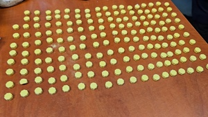 zdjęcie przedstawia przejęte narkotyki