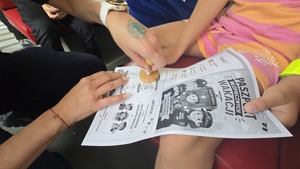wnętrze tramwaju