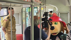 wnętrze tramwaju
