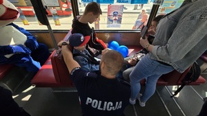 wnętrze tramwaju