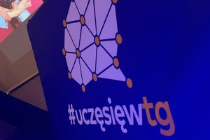na zdjęciu baner #uczesięwtg