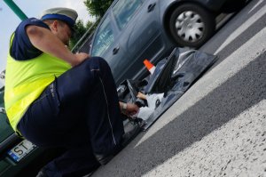 Działania profilaktyczne tyskich policjantów odbywające się pod hasłem &quot;Wyprzedzając na pasach możesz kogoś zabić!&quot;