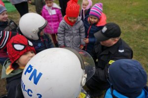 Tyscy policjanci z wizytą w przedszkolu