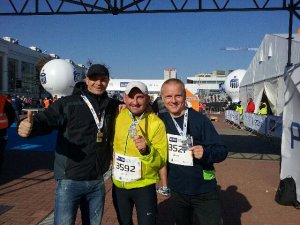 16 PKO Poznań Maraton - Asp.sztab. Marek Pieprzyca, st.asp. Marek Chmurczyk i sierż.sztab. Rafał Kisielewicz