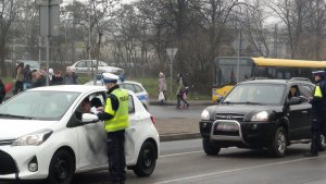 Działania policjantów z zabrzańskiej drogówki w ramach kampanii &quot;Bądż uprzejmy&quot;