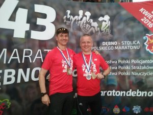 Zabrzańscy policjanci podczas maratonu w Dębnie