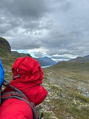 Na zdjęciu widok z wyprawy na najwyższy szczyn Norwegii