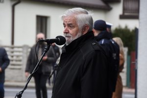 Na zdjęciu widoczny przemawiający Wójt gminy Kroczyce Stefan Pantak