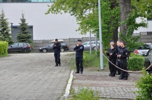 zdjęcie przedstawia umundurowanych policjantów z Polski i Niemiec