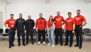 Zdjęcie grupowe na sali wolontariuszy i organizatorów ze strony Oddziału.